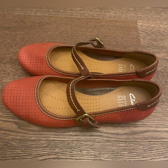 Clarks Casual Ballet Flats Size 7.5 - Picture 3 of 4